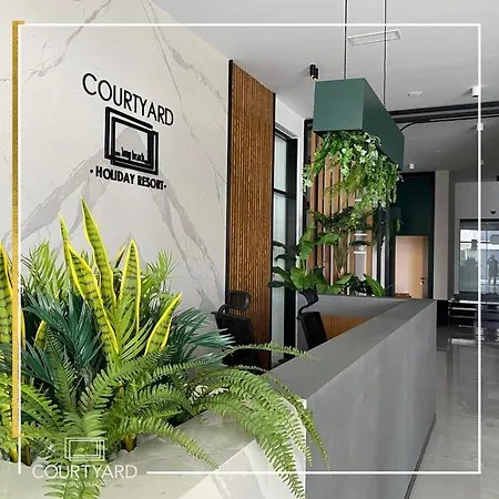 Lux Courtyard 아파트 *